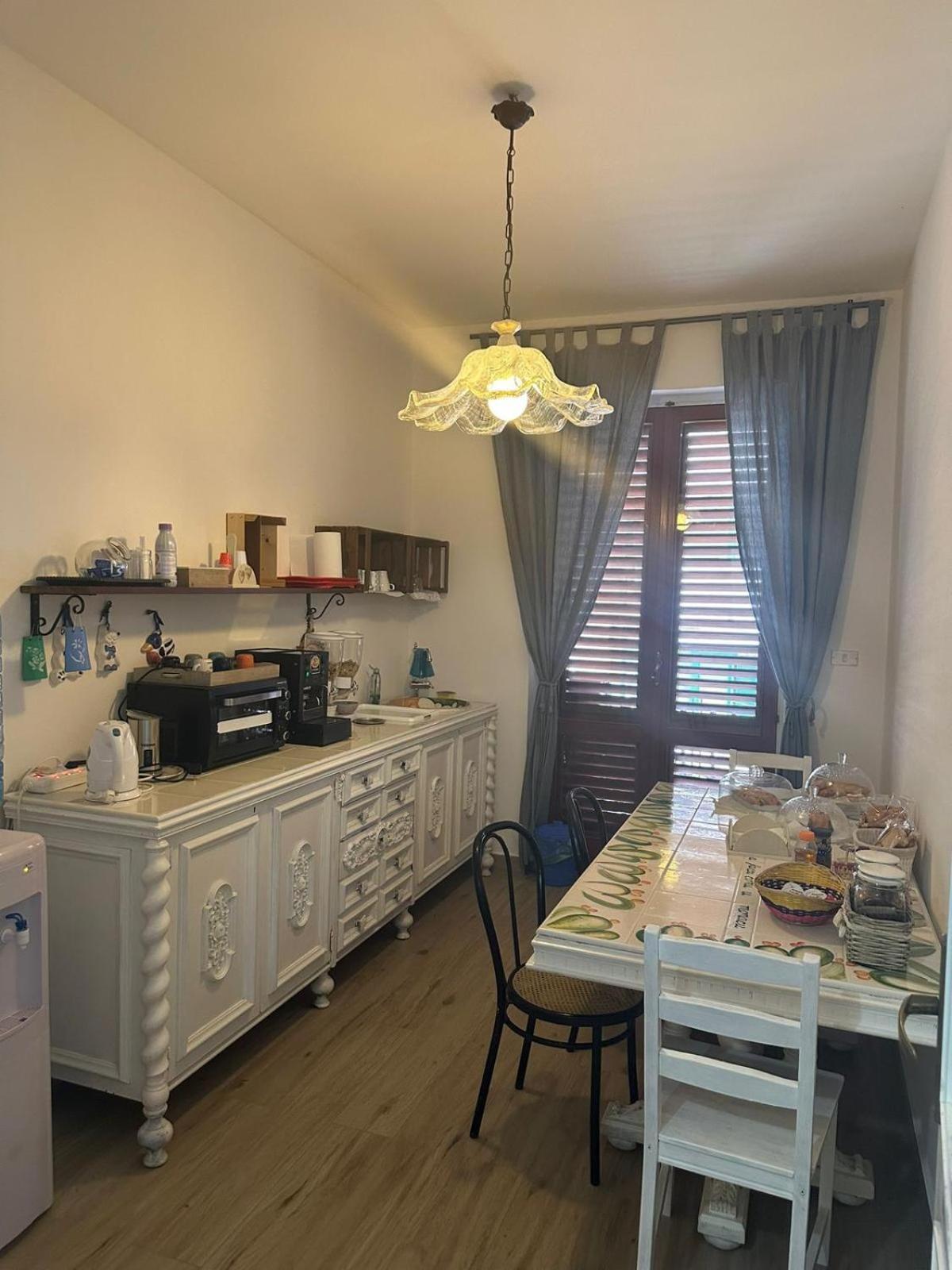Civico 98 Hotell Milazzo Exteriör bild