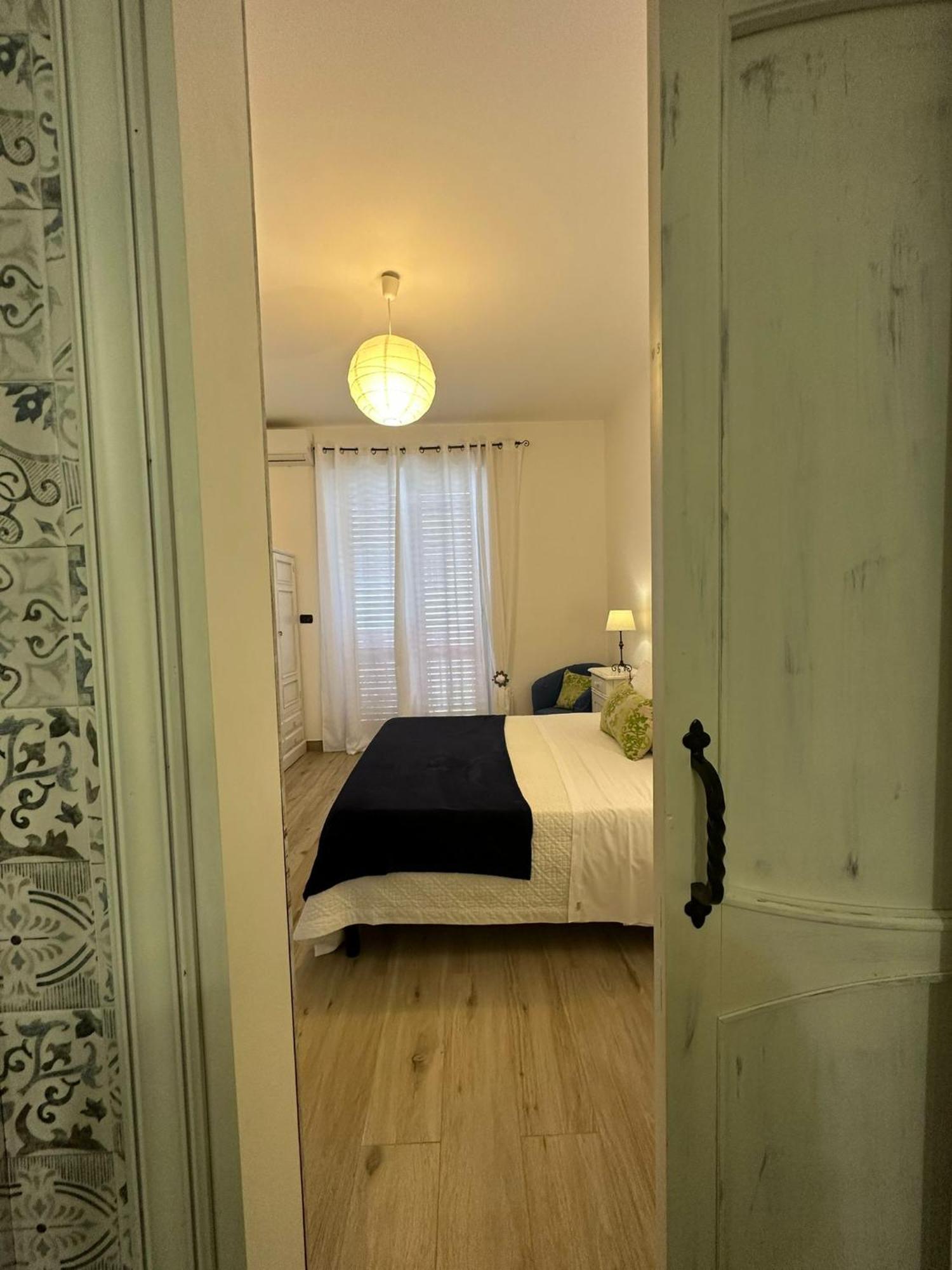 Civico 98 Hotell Milazzo Exteriör bild