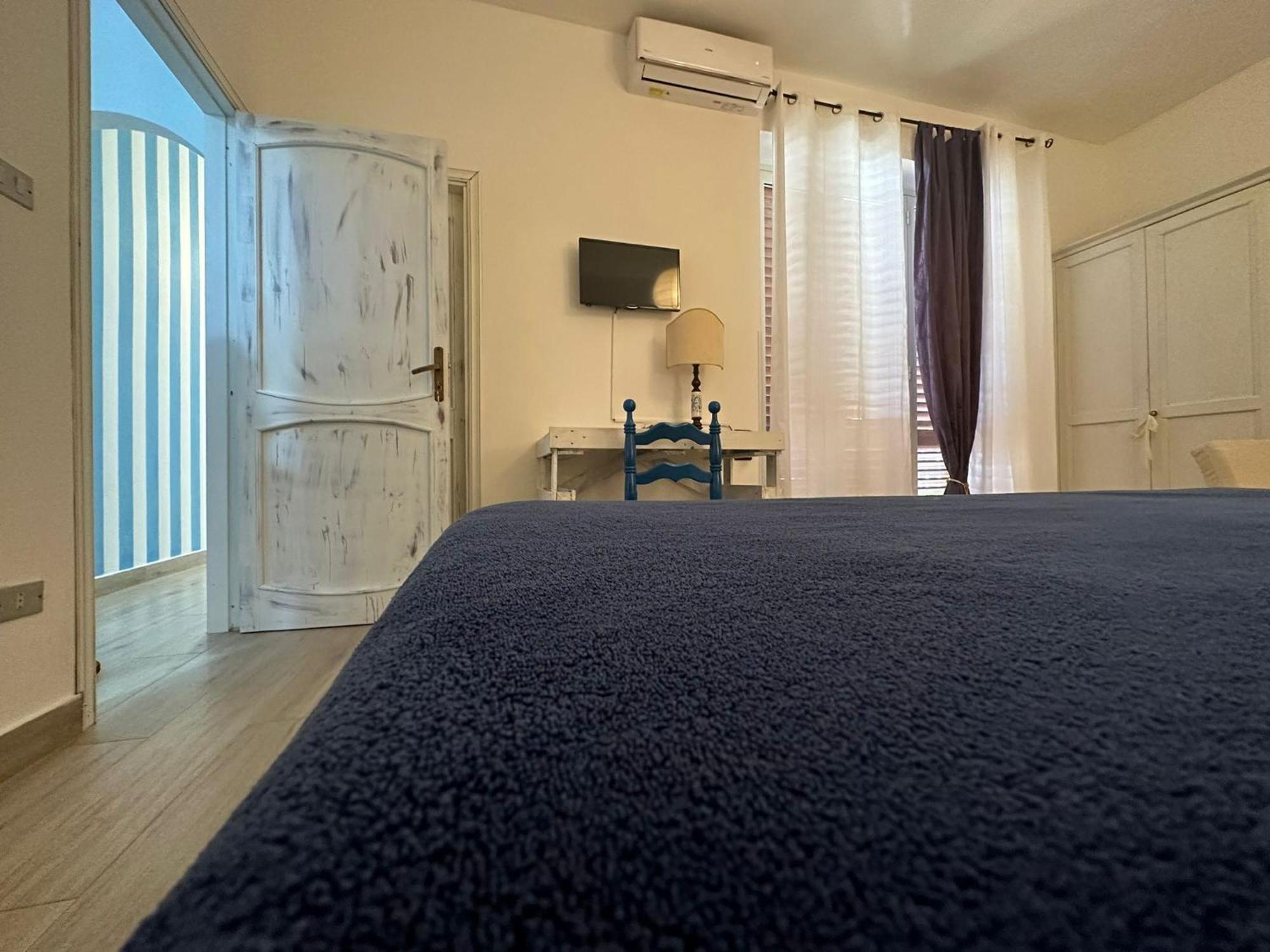 Civico 98 Hotell Milazzo Exteriör bild